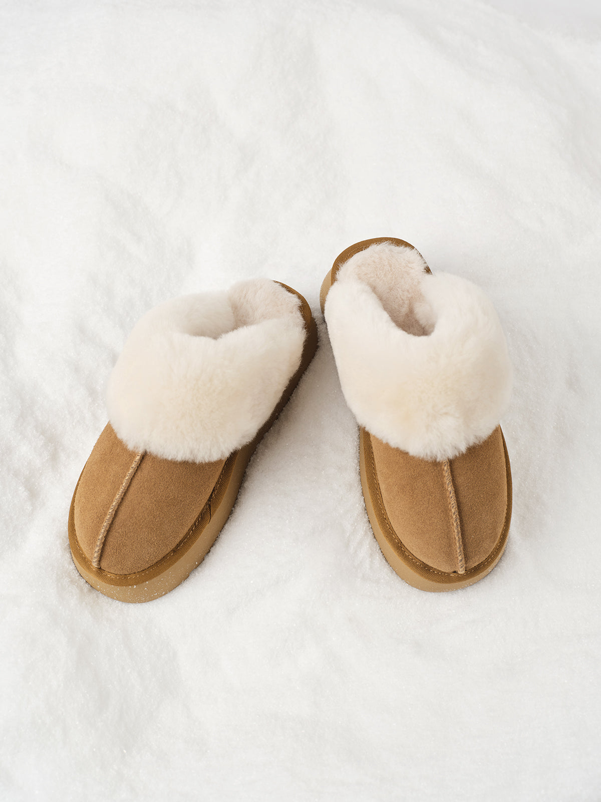 Old Money Slipper-Stiefel Damen - Luxuriöse Beige Slipper-Stiefel mit Pelzfutter