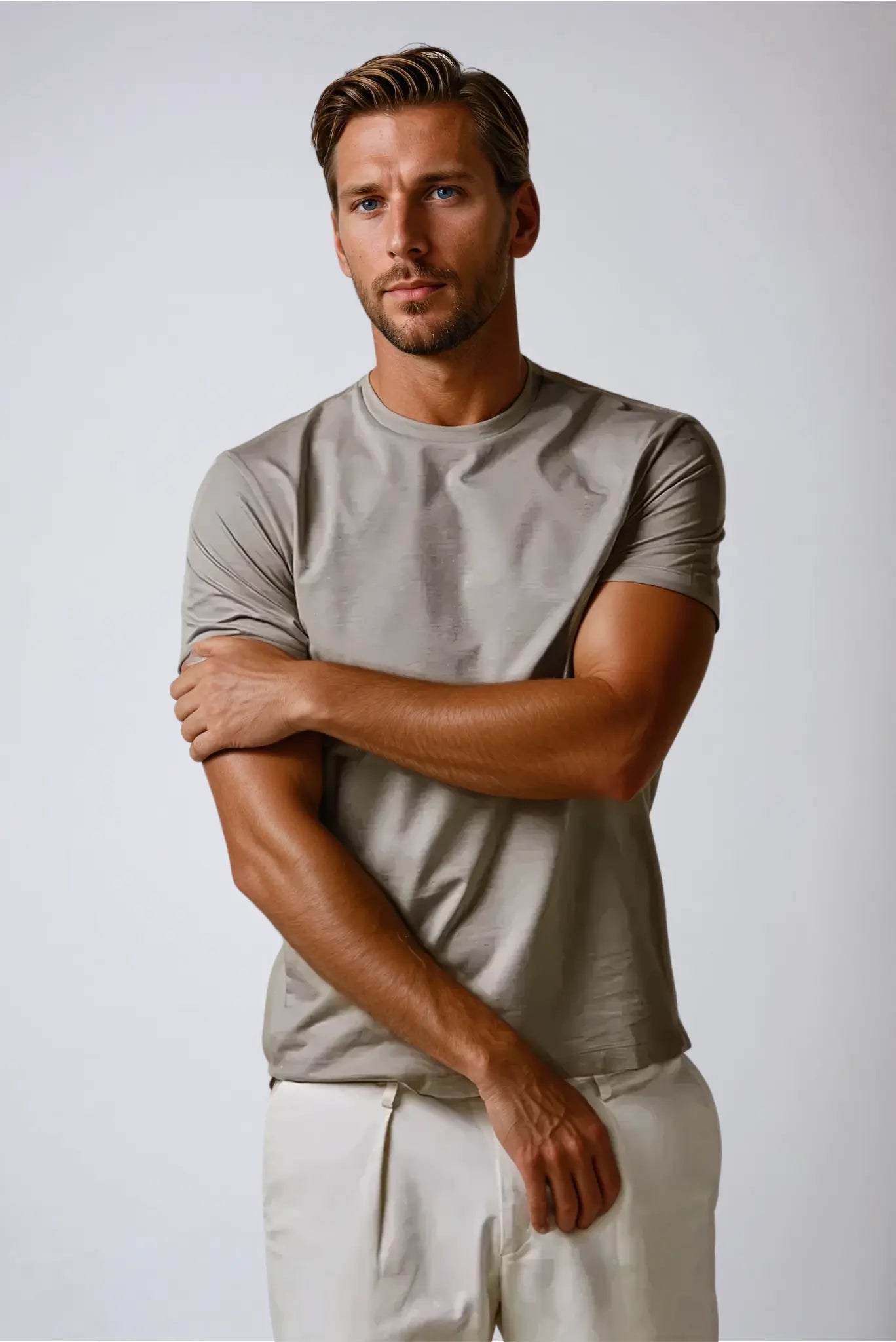 Liam - Basic Taupe T-shirt